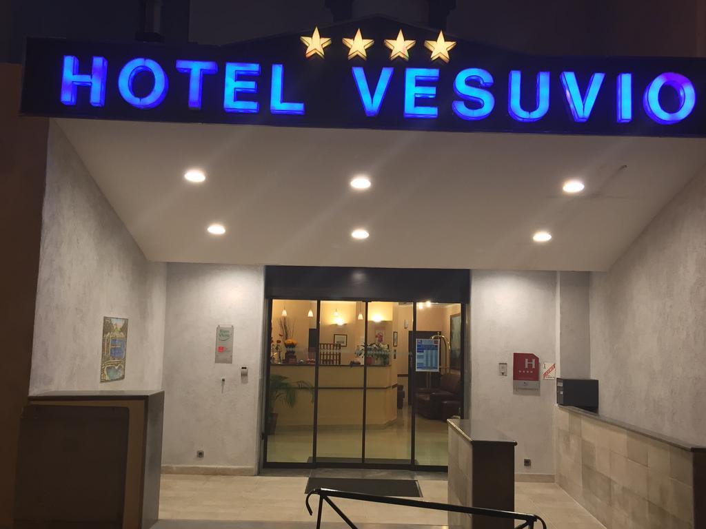 Hotel H\u00F4tel Vesuvio Lourdes Exterior foto